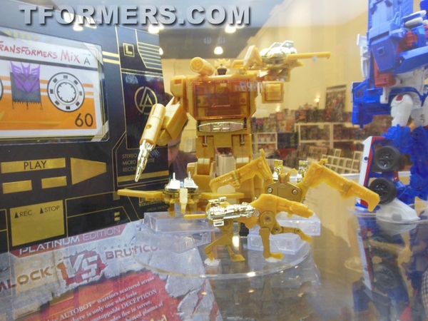 Transformers=botcon 2013 Generatations Prime Paltinum  (48 of 424)